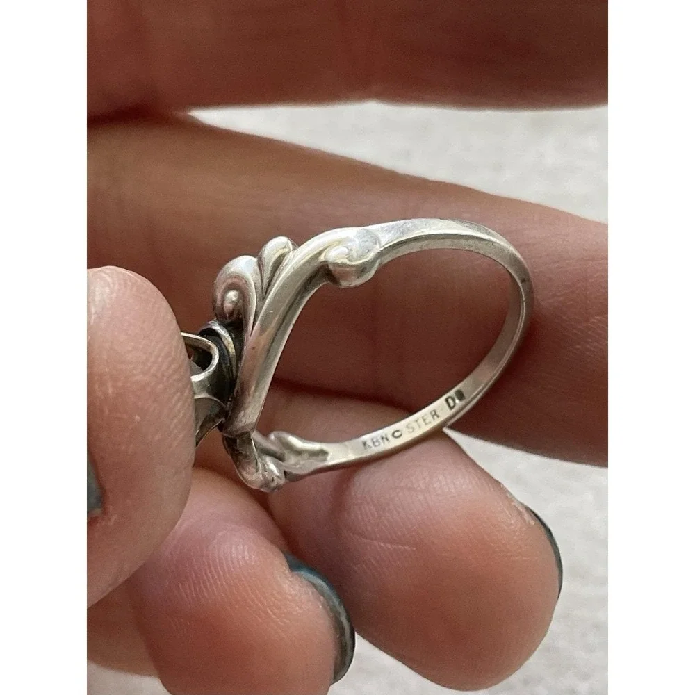 KBN 925 Sterling Silver Ring Size 8 Clear Stone Vintage Estate Jewelry